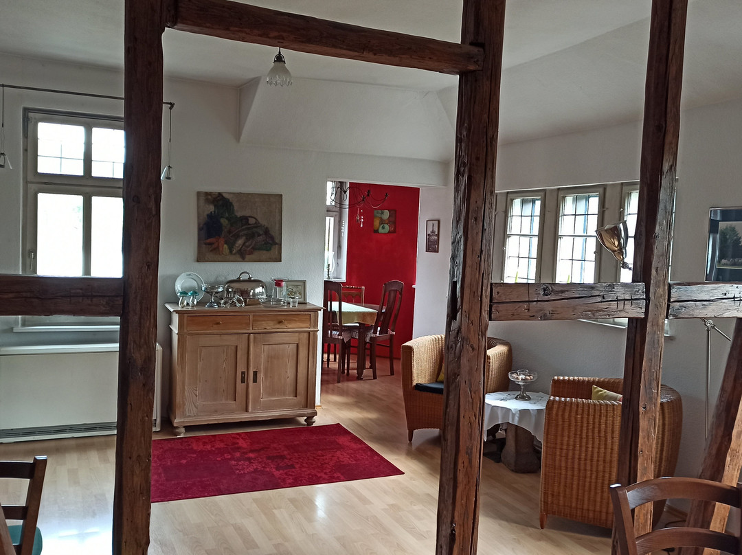 Wohnen im Ehemaligen Burghotel主图