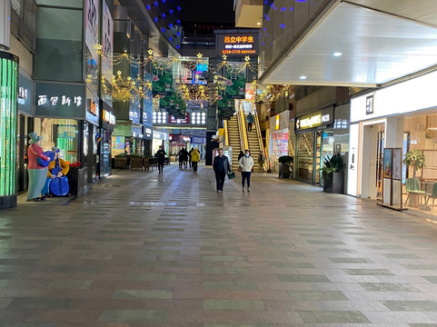 百联西郊购物中心-上海市必去景点