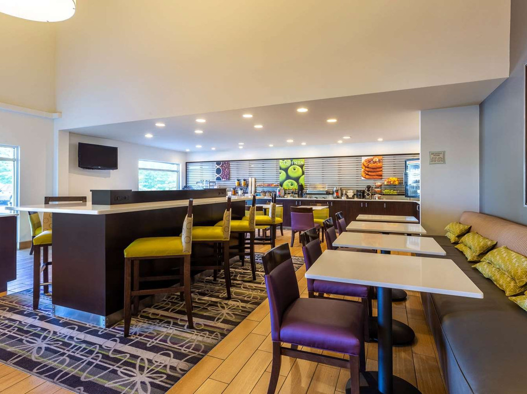 La Quinta Inn & Suites by Wyndham Spokane Valley主图