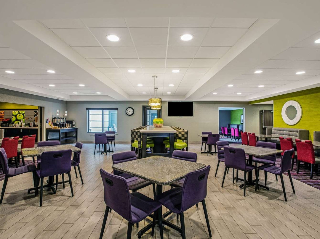 La Quinta Inn & Suites by Wyndham Kearney主图