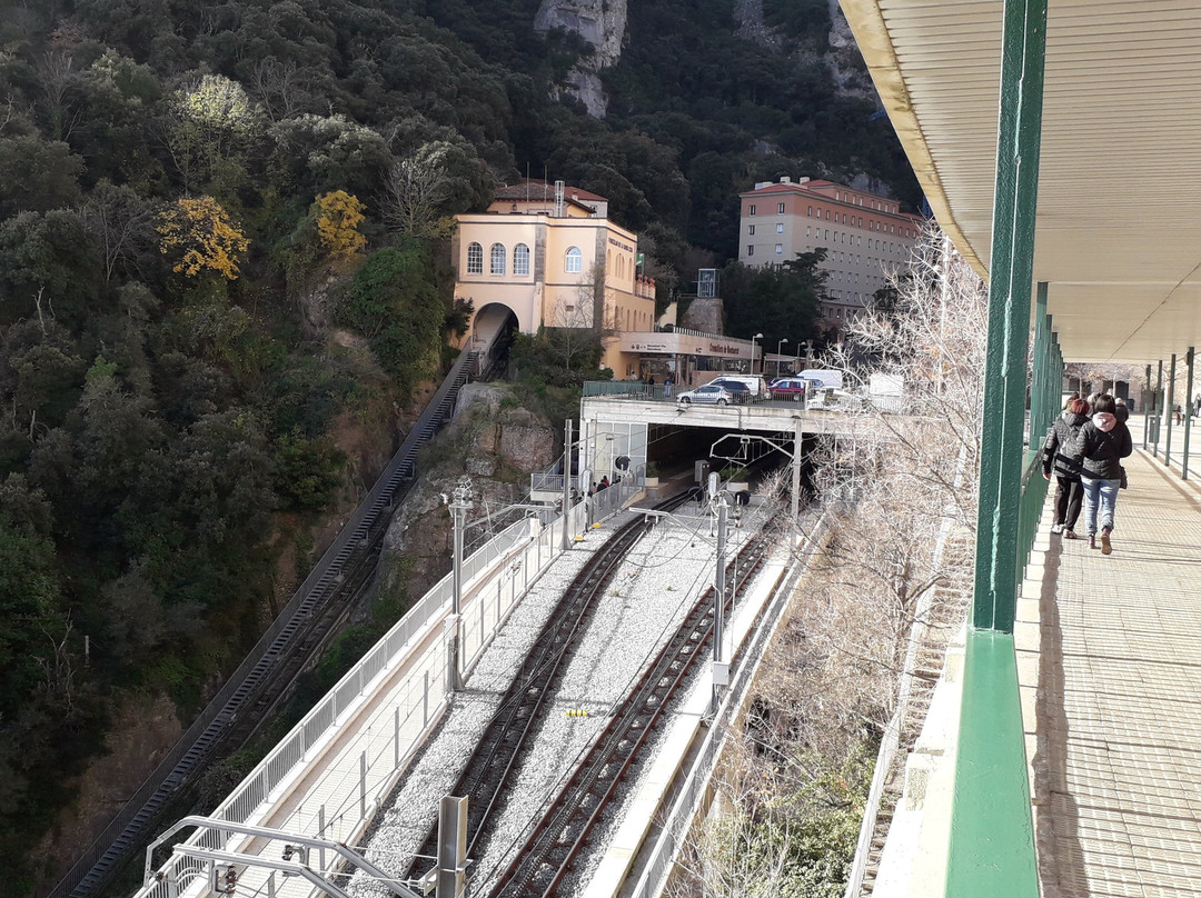 Tren cremallera de Montserrat-Monistrol de Montserrat必去景点