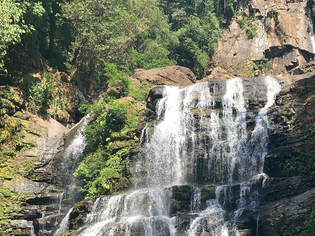 Nauyaca Waterfalls景点图片