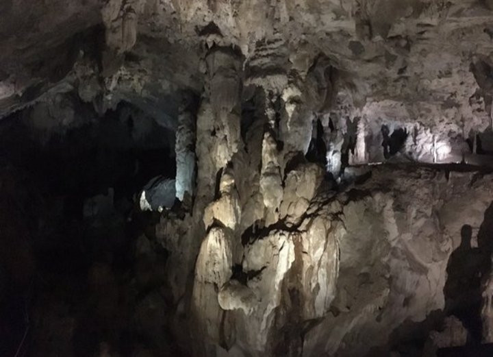 Clearwater / Wind Show Caves-姆鲁国家公园必去景点