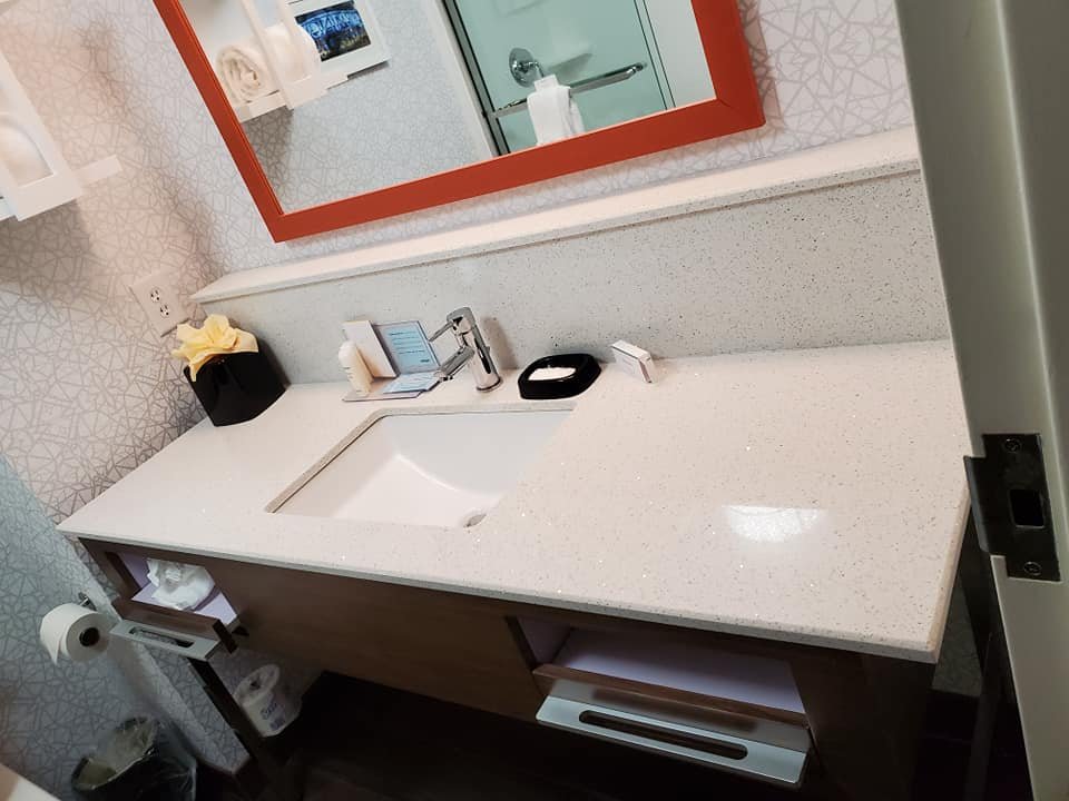 Hampton Inn and Suites Fultondale Birmingham I 65-浴室