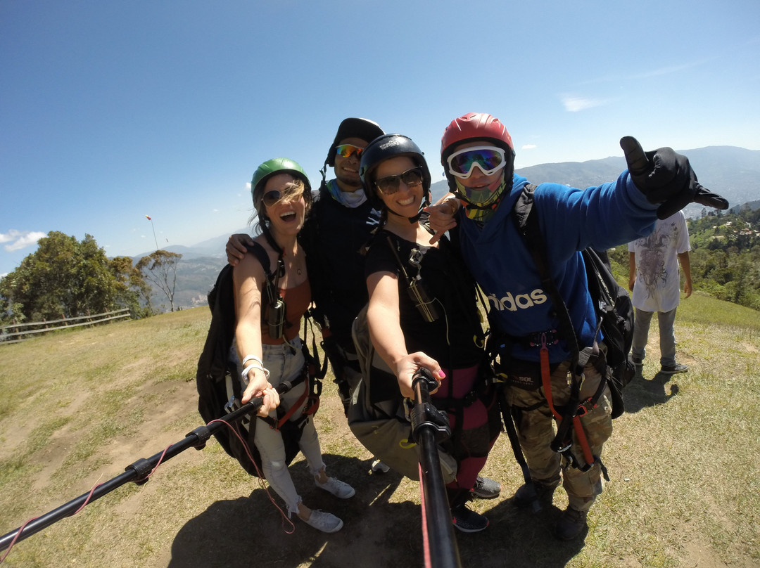 Paragliding Medellin景点图片