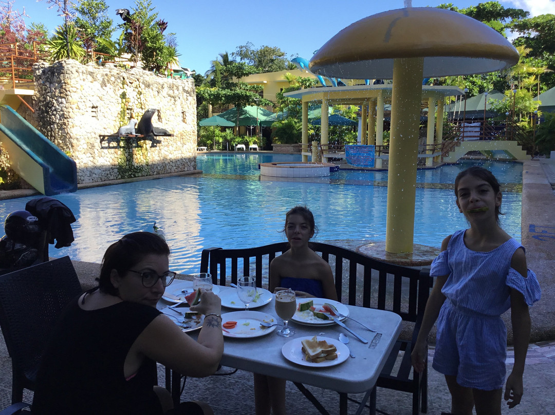 莫阿尔博阿热带酒店主图