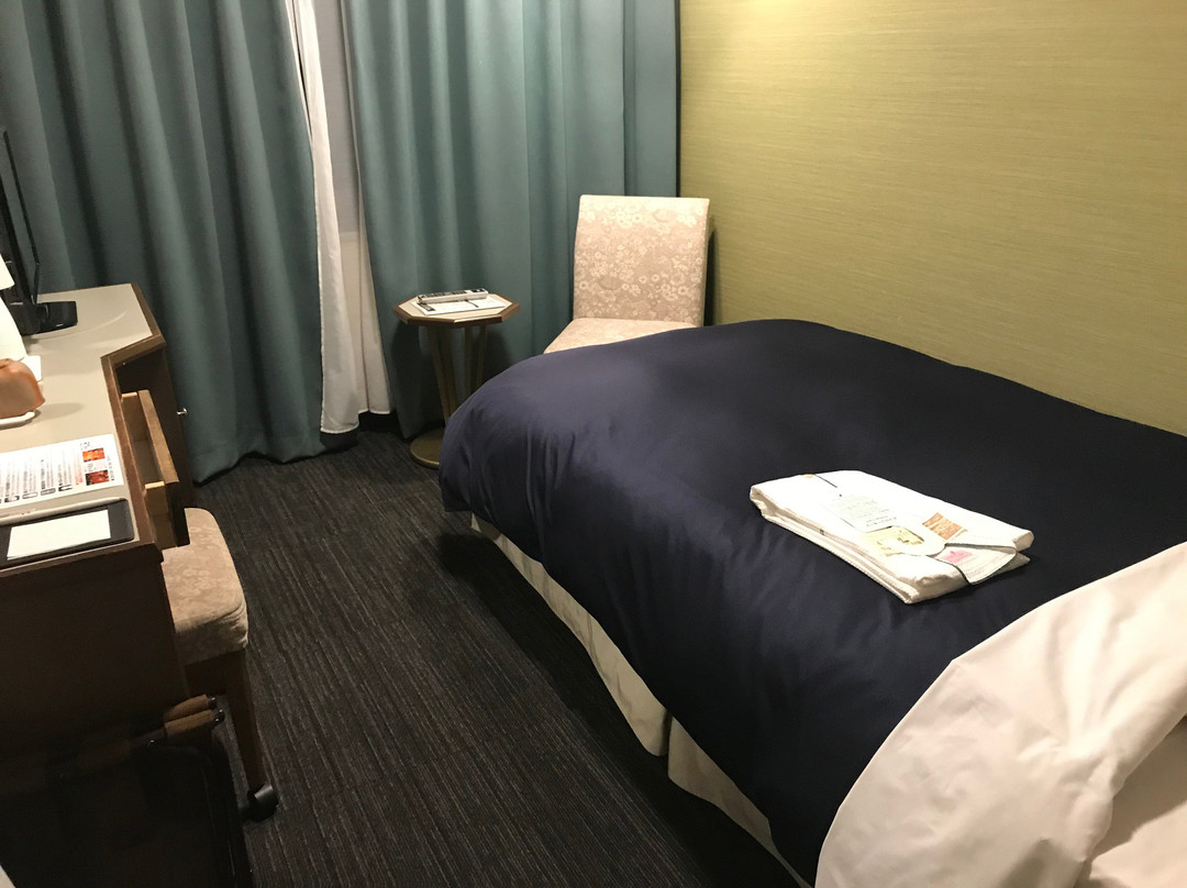 冈山卓越酒店主图