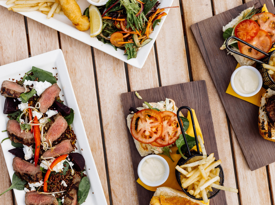 科尔斯湾餐馆和美食-Richardson's Bistro