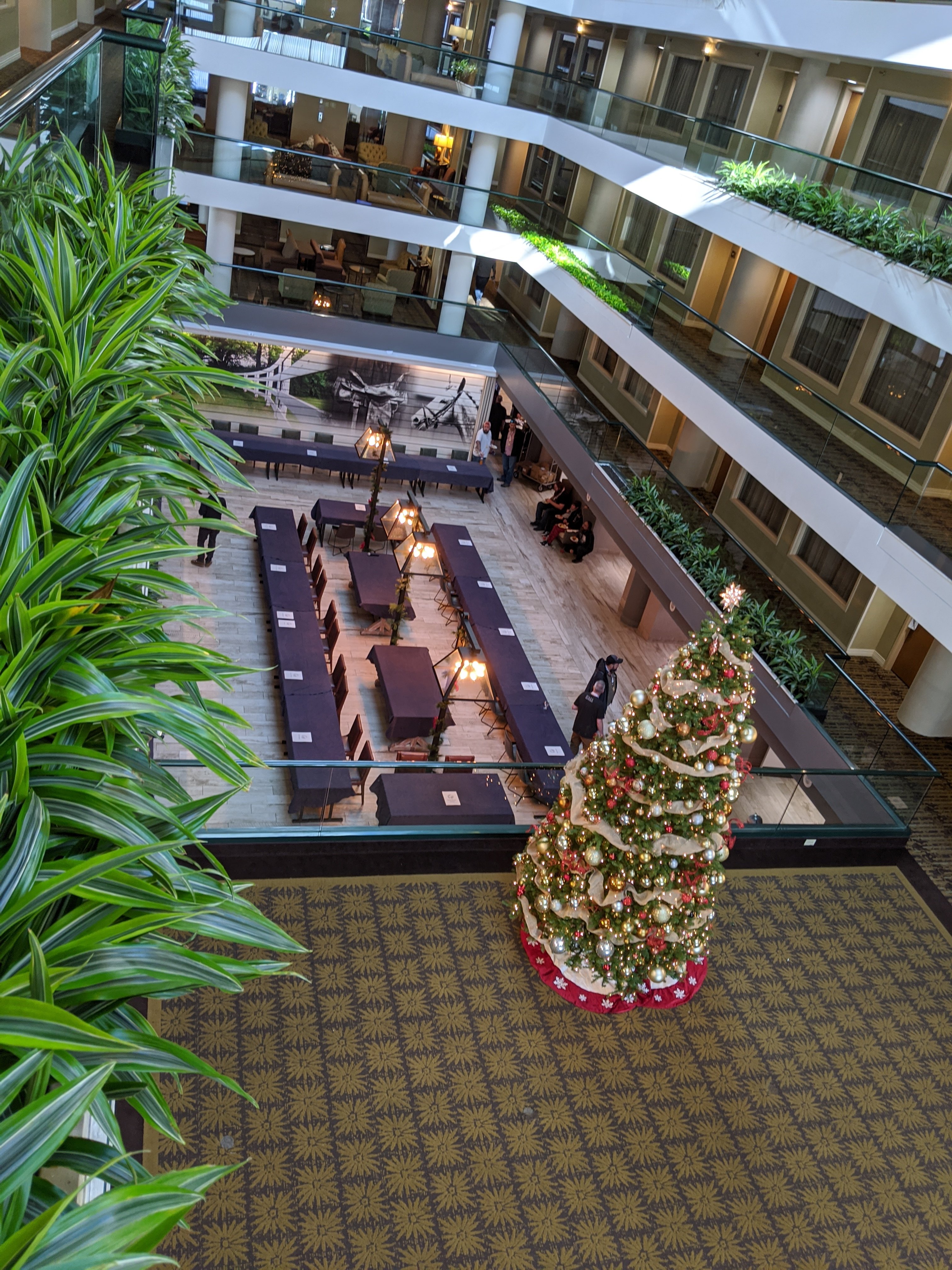 Embassy Suites by Hilton Lexington Green-餐饮