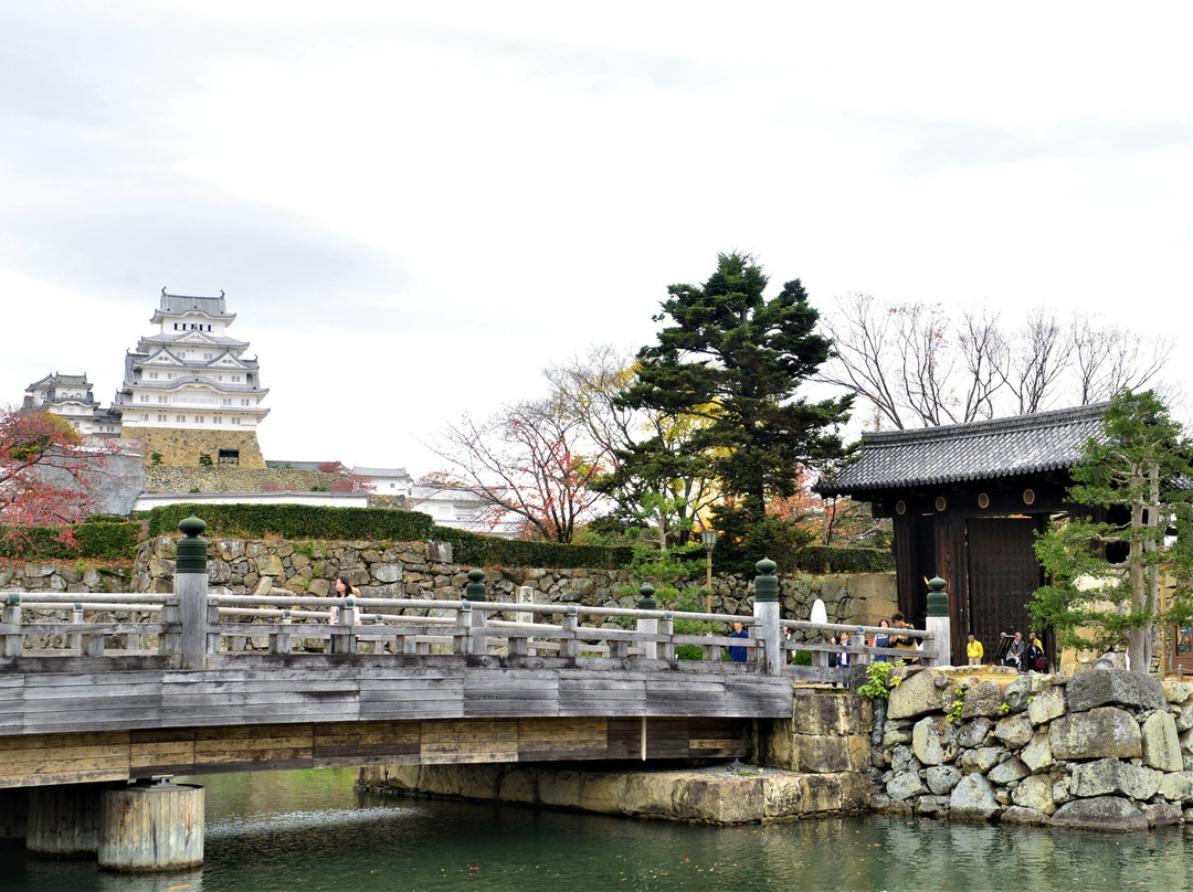 Himeji Castle Otemon Gate-姬路市必去景点