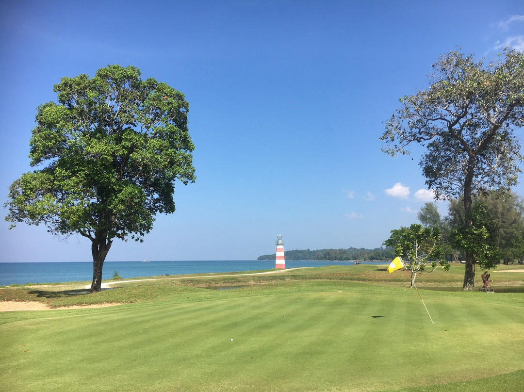 Tublamu Navy Golf Course景点图片