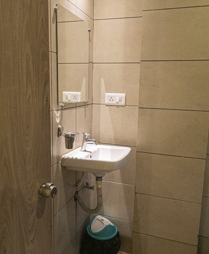 Apple Residency主图