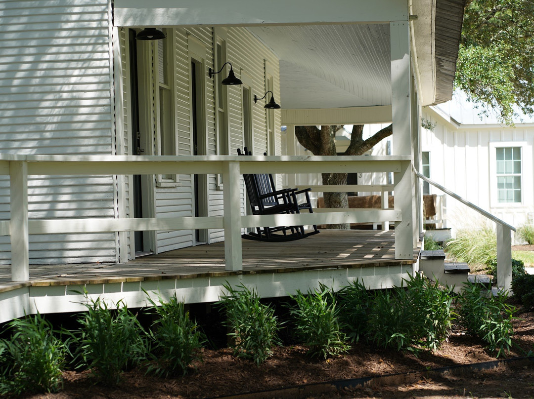 Farmstead Round Top主图