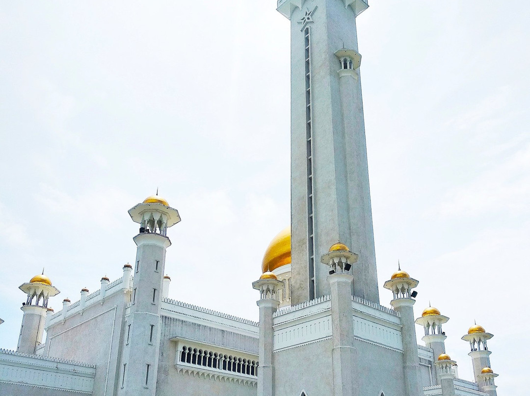 Omar Ali Saifuddien Mosque-斯里巴加湾必去景点