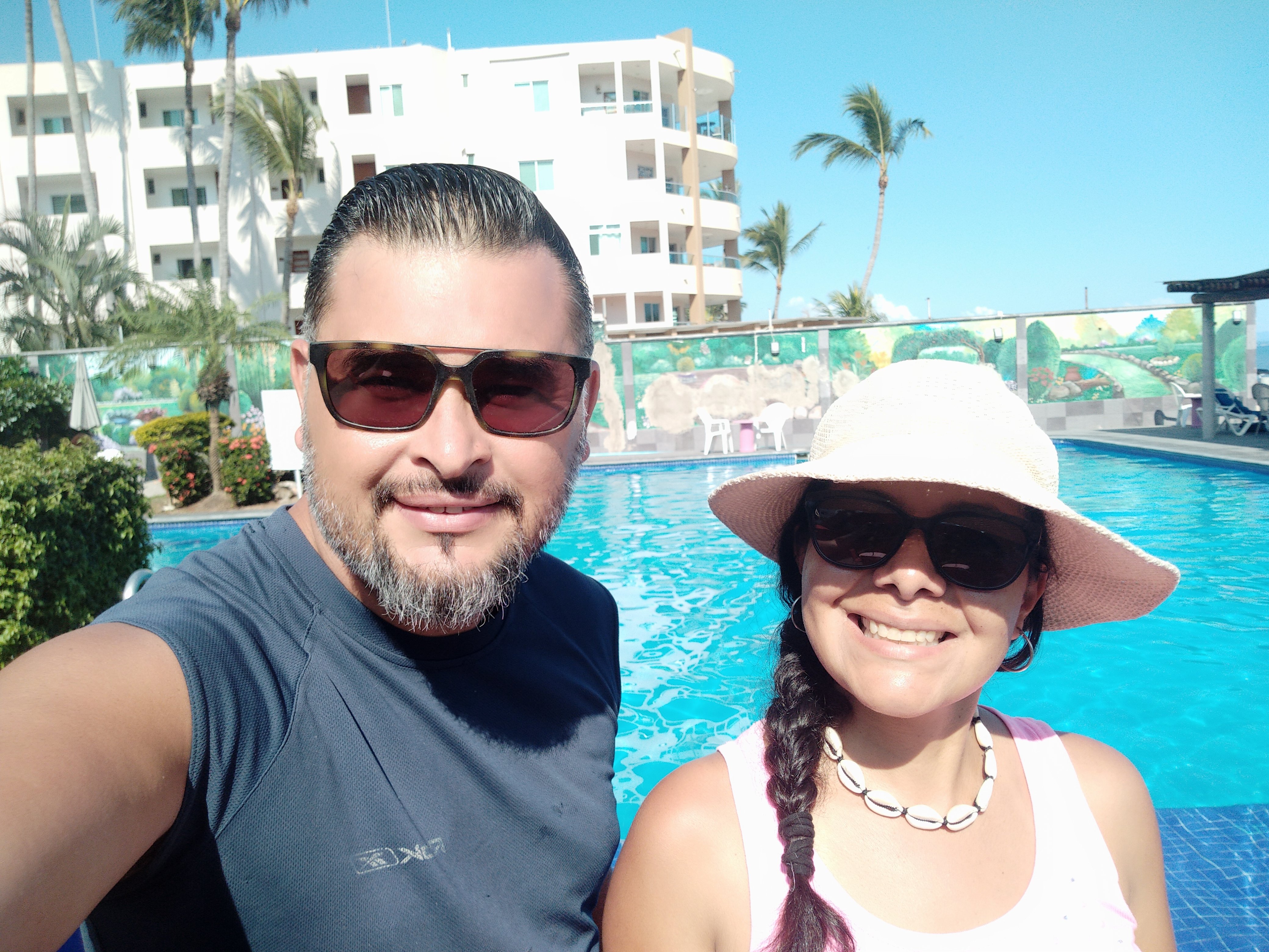 Torreblanca Beach Hotel and Suites Guayabitos-泳池