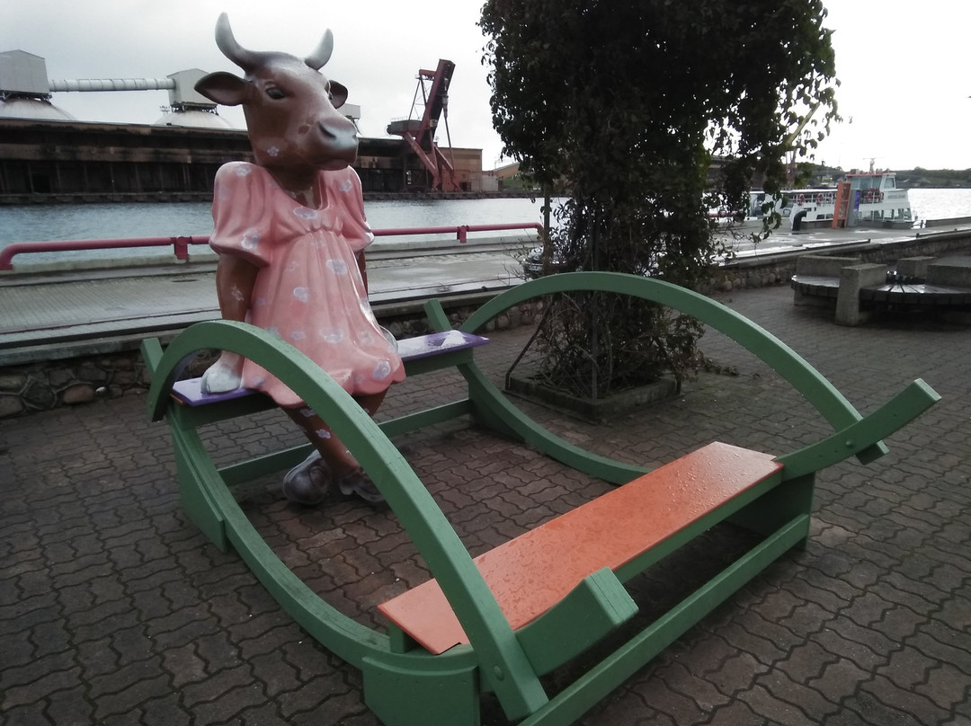 Sculpture cow-Ventspils必去景点