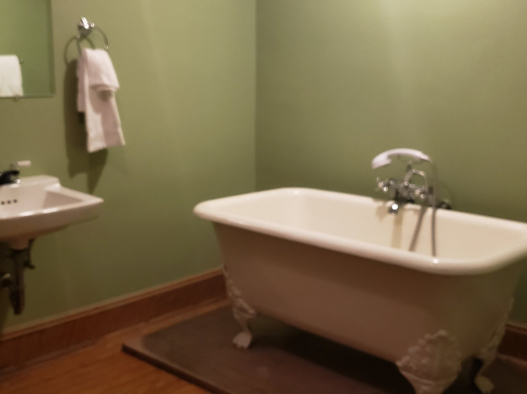 Graceland Inn & Restaurant主图