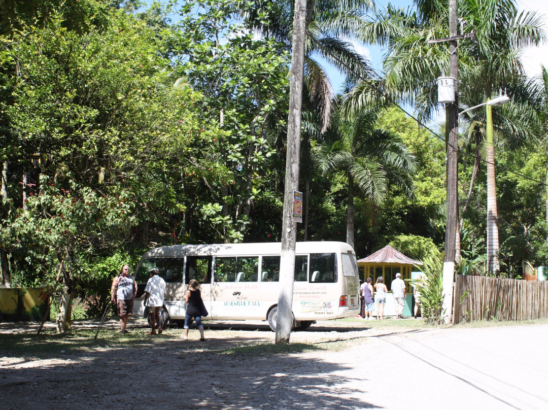 John's Hall Adventure Tours-蒙特戈贝必去景点