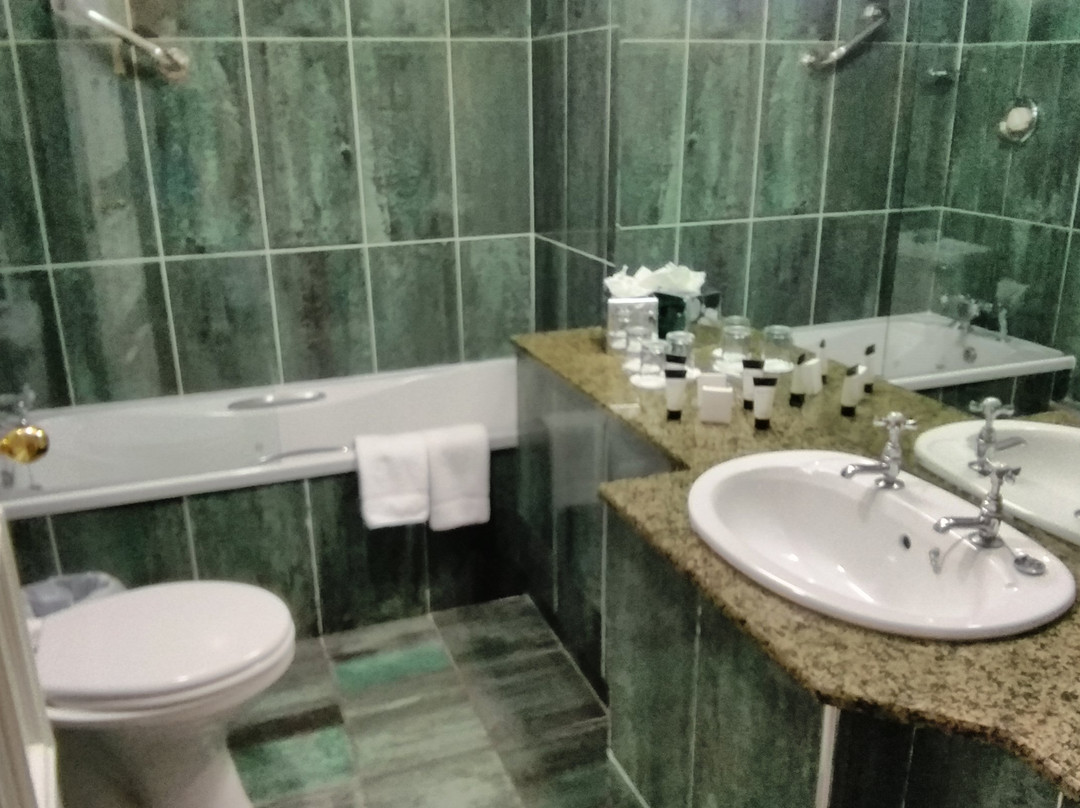 Tullyglass Hotel主图