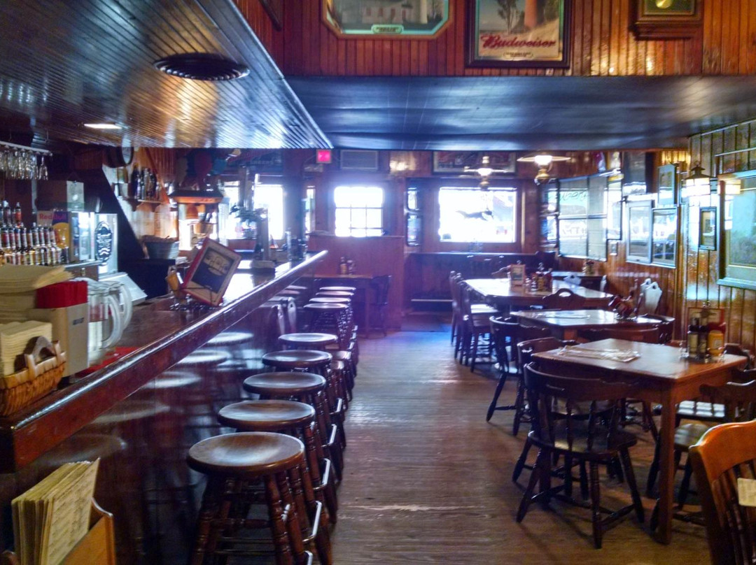 Schuberg's Bar and Grill景点图片