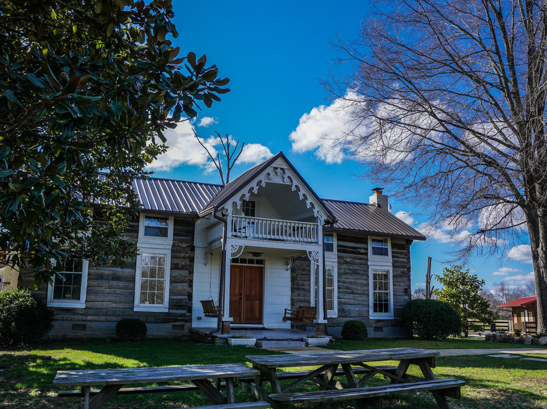 Storytellers Hideaway Farm and Museum景点图片