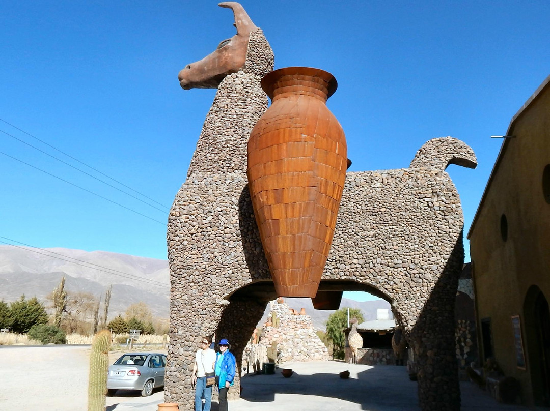 Tres Cruces旅游攻略图片