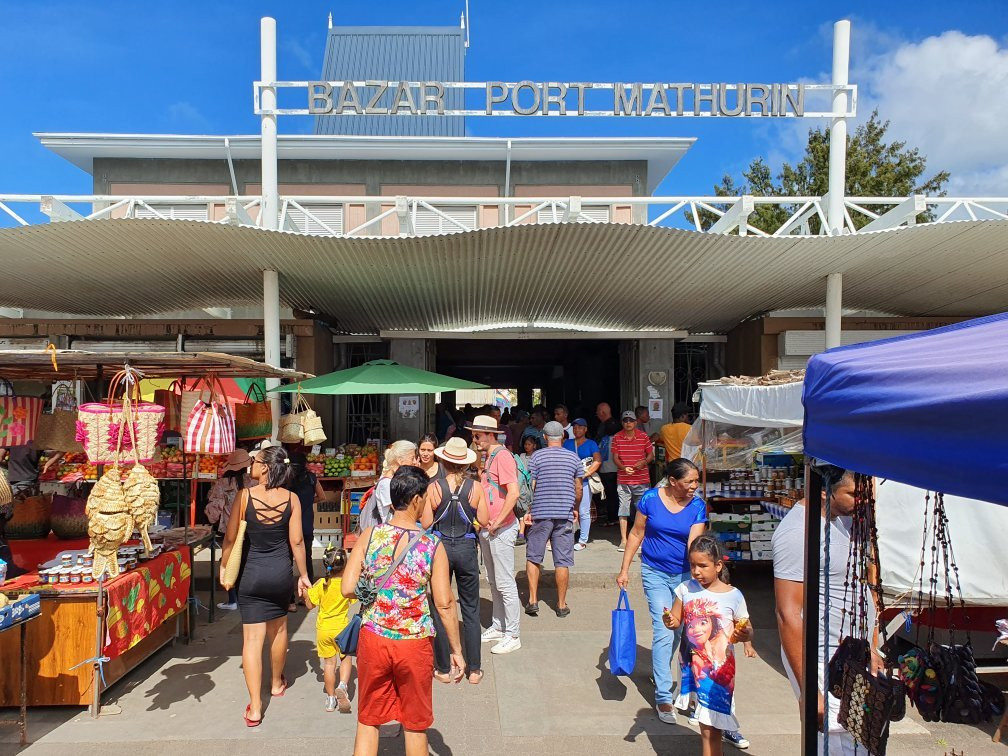 Marché de Port Mathurin-马蒂兰港必去景点