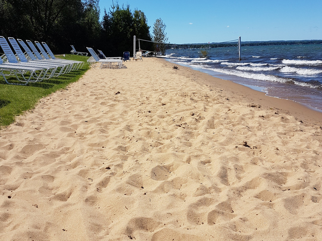 North Shore Inn Condo Hotel主图