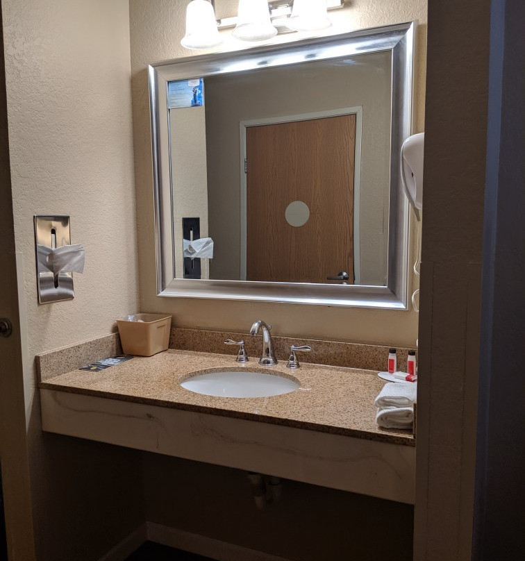 Super 8 by Wyndham Remington主图