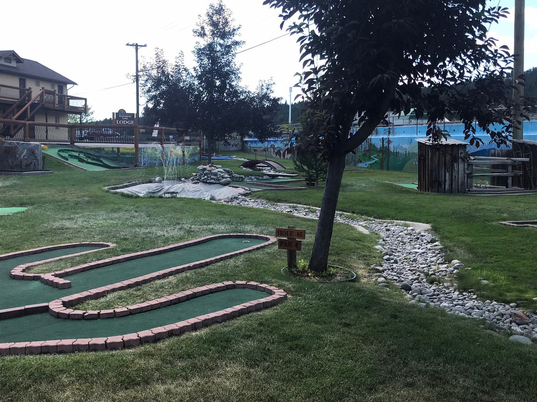 Elizabeth Lake Lodge Mini Golf景点图片