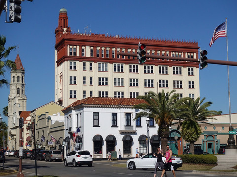 Plaza de la Constitucion-圣奥古斯丁必去景点