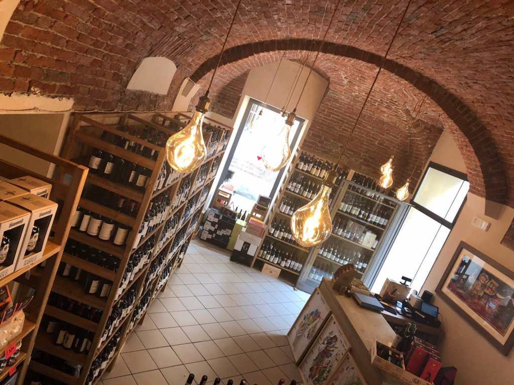 Voglia di Vino-阿尔巴必去景点