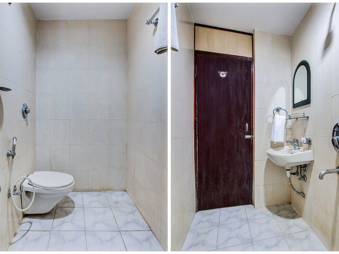 OYO 7239 Hotel Aditya主图