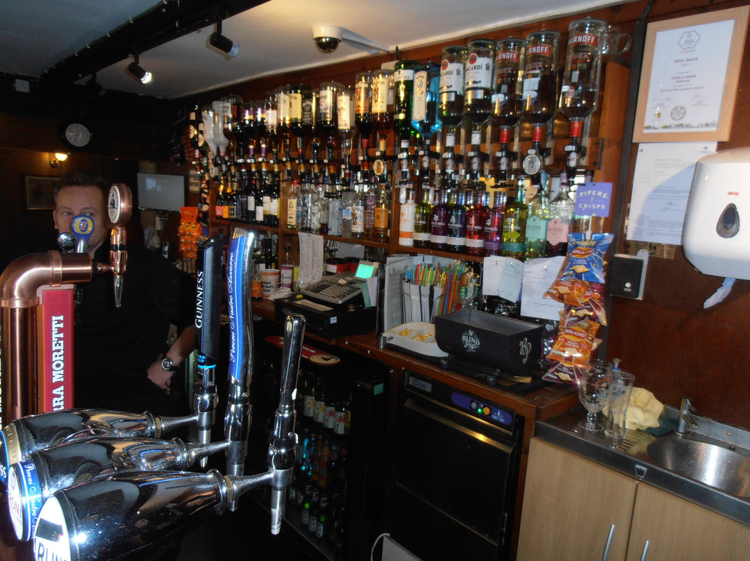 Horse and Groom主图