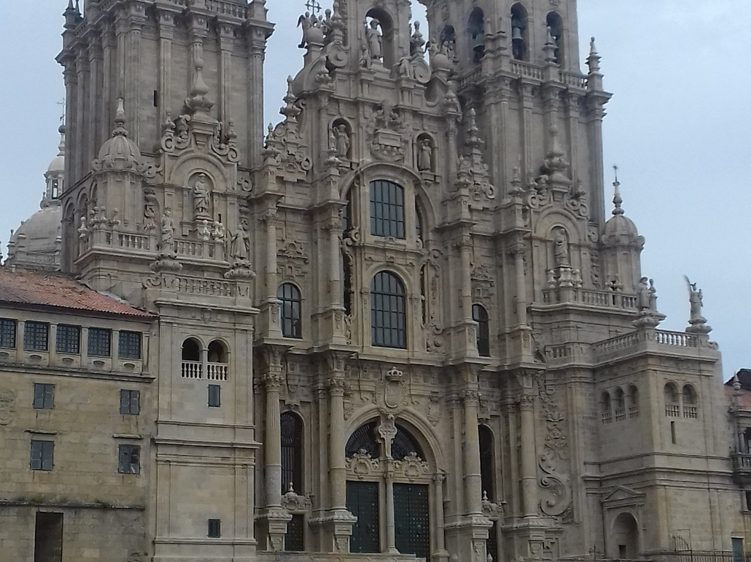 Buendia Tours-圣地亚哥德孔波斯特拉必去景点