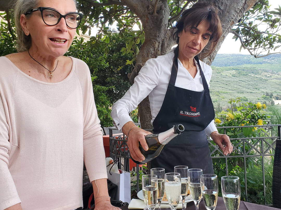 Enjoy IT Language Classes-Spello必去景点