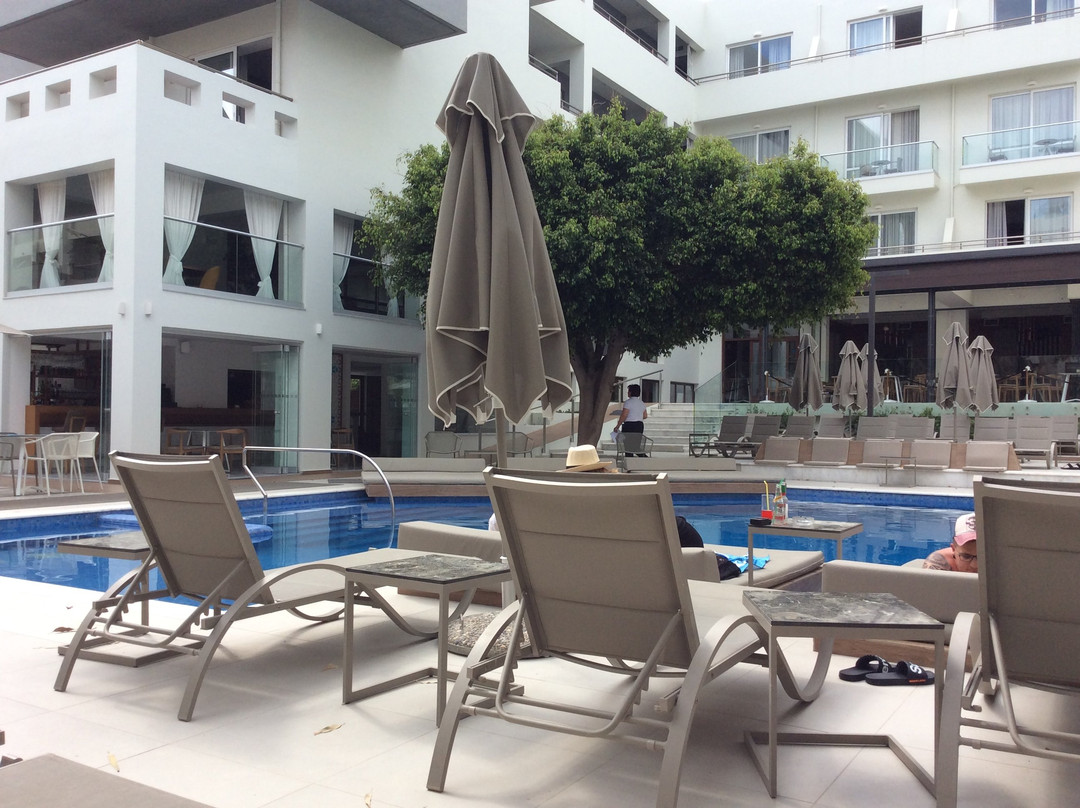 Atrium Ambiance Hotel主图