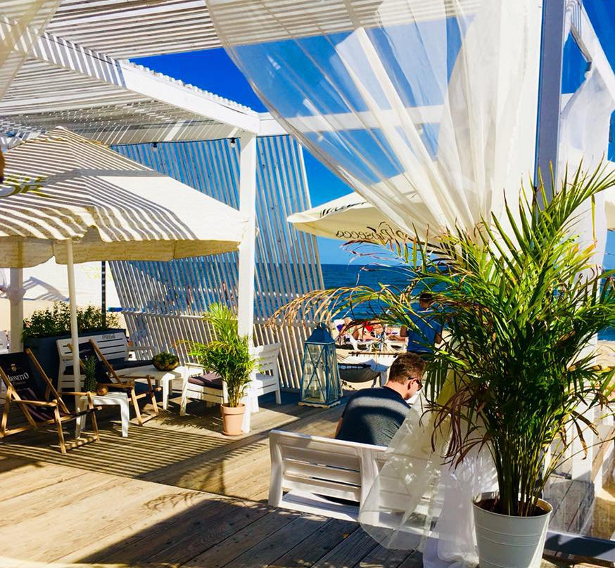 No33 Di Vinegre Beach Bar
