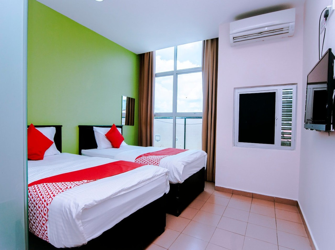 OYO 816 Hotel De Kiara主图