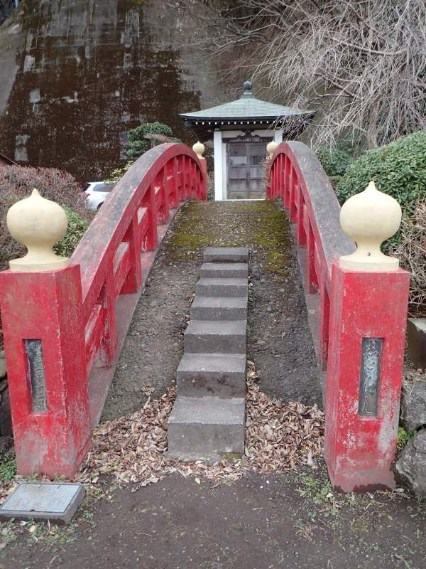 Shishido Iwaya Caves-汤河原町必去景点