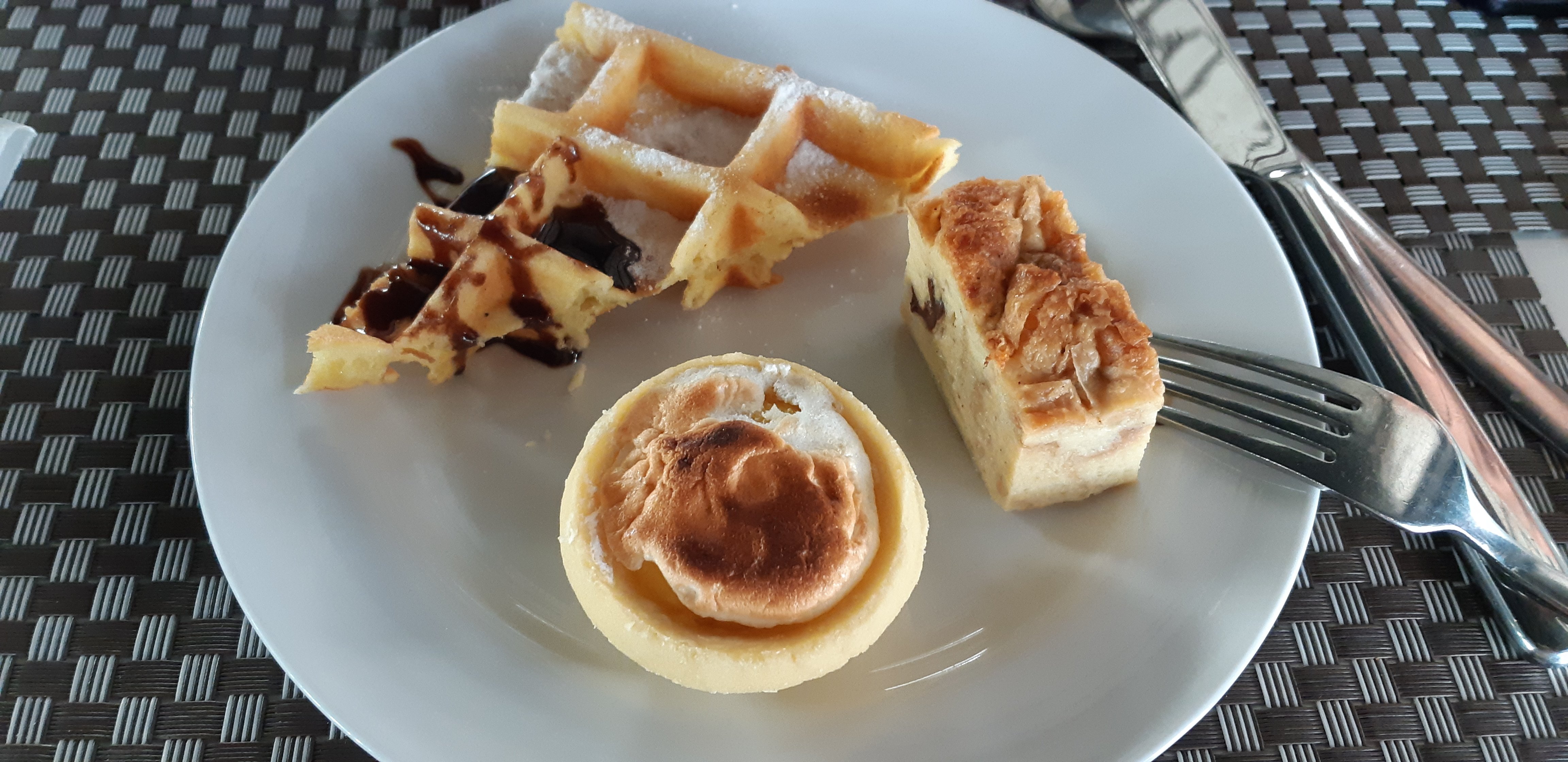 Swiss-Belinn Saripetojo Solo-餐饮