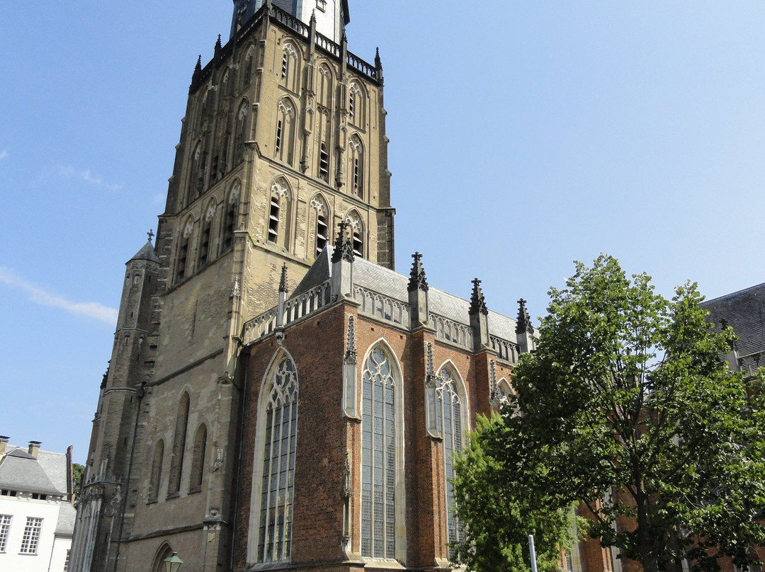 Rijksmonument Walburgiskerk Zutphen-Zutphen必去景点