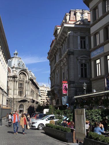 Hilton Garden Inn Bucharest Old Town-浴室