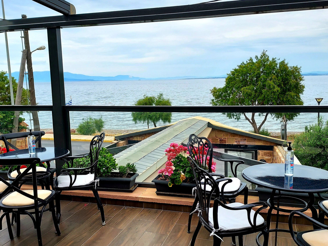Chez Moi Bistro