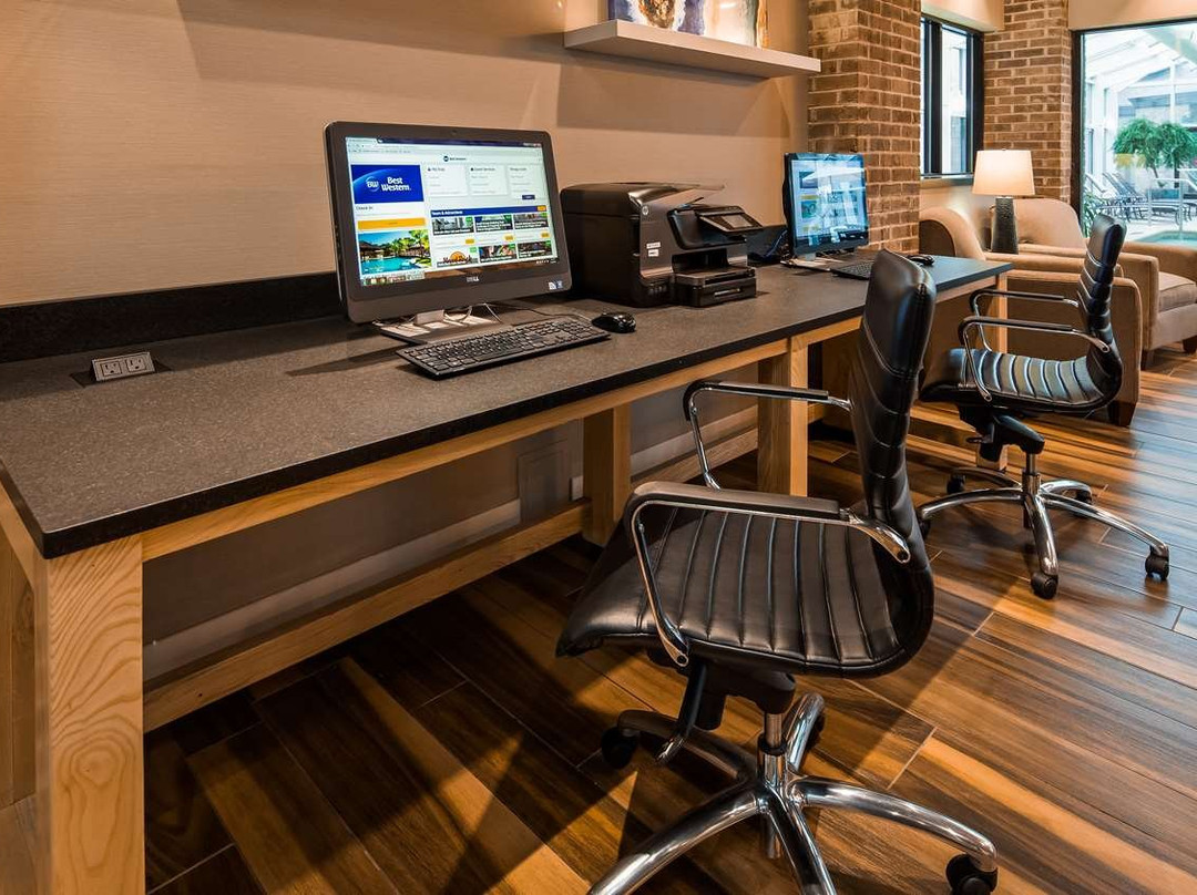 Best Western Okemos/East Lansing Hotel & Suites主图