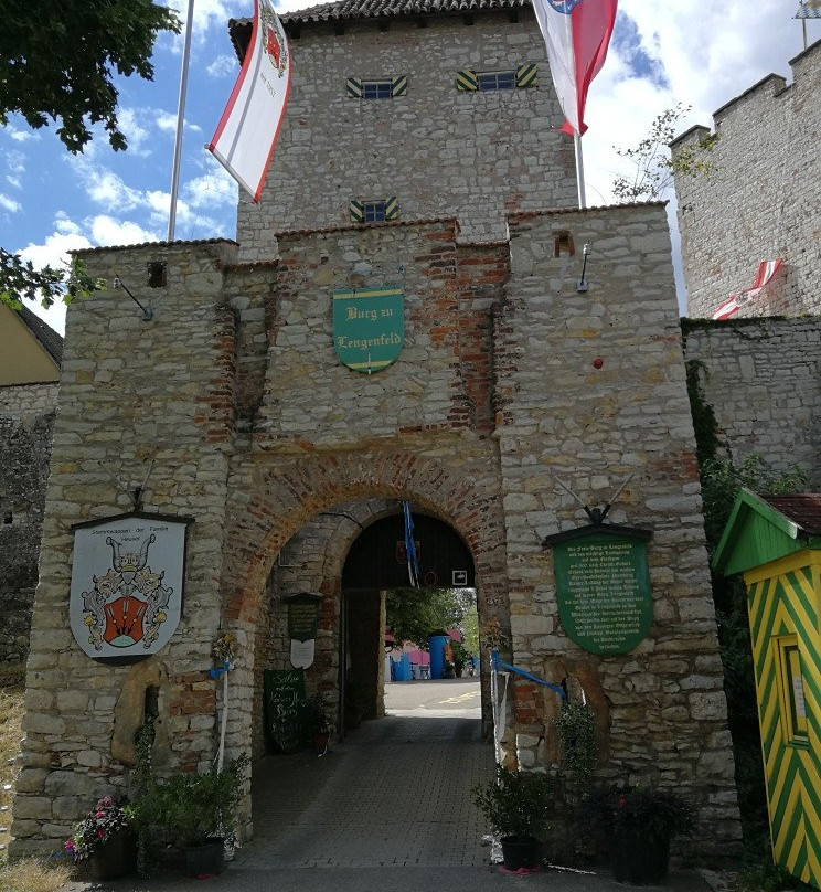 Burg Lengenfeld景点图片