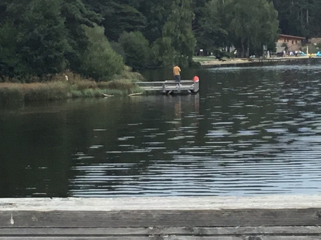 Lac du Moulinet-Le Buisson必去景点