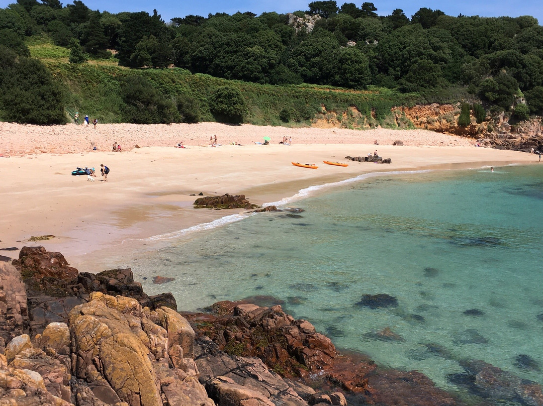 Beauport Beach-St. Aubin必去景点