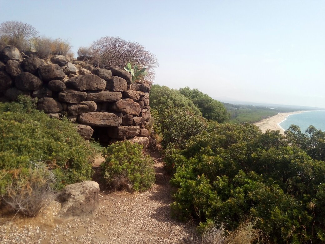 Nuraghe di Osalla-奥罗塞必去景点