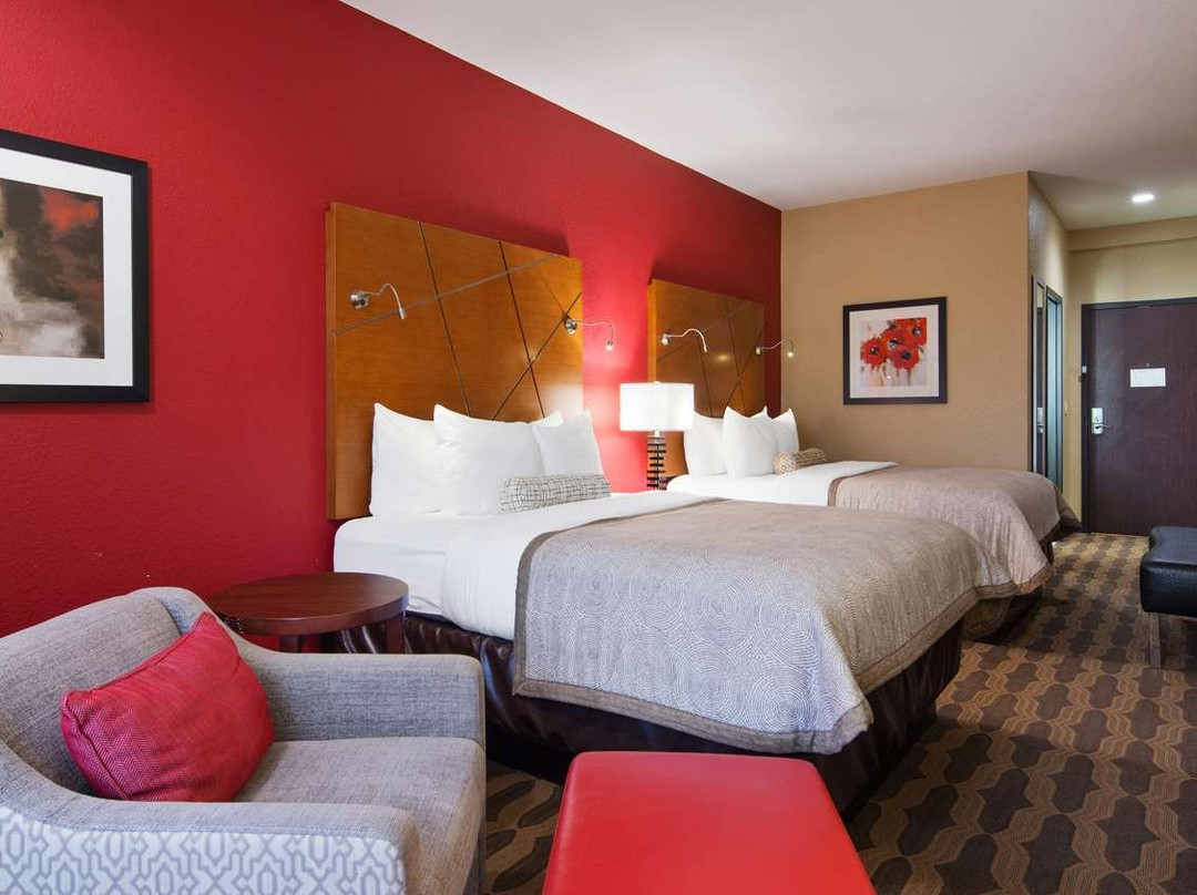 Best Western Plus Fairview Inn & Suites主图